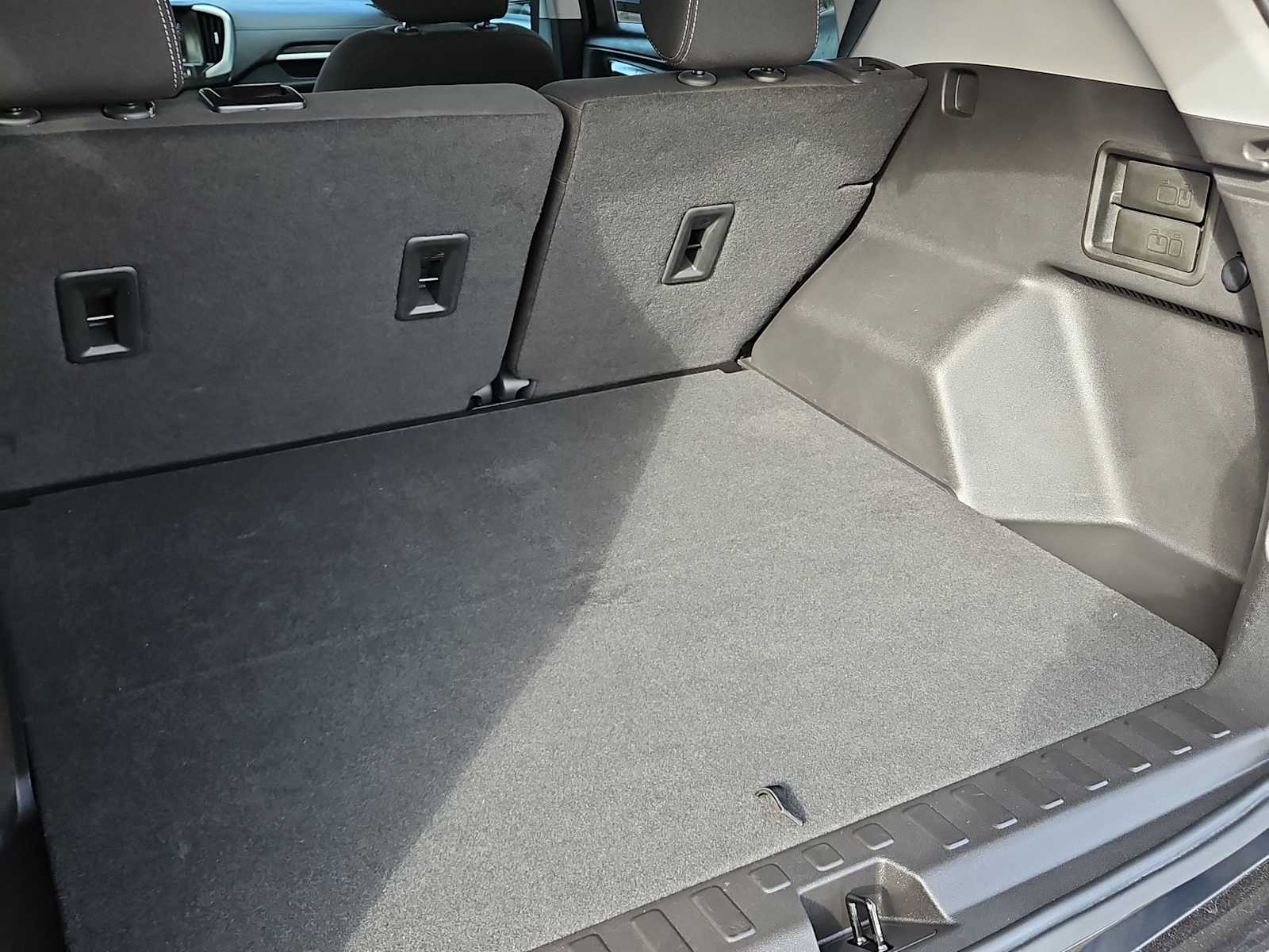 Thumbnail: 2024 GMC Terrain - 23