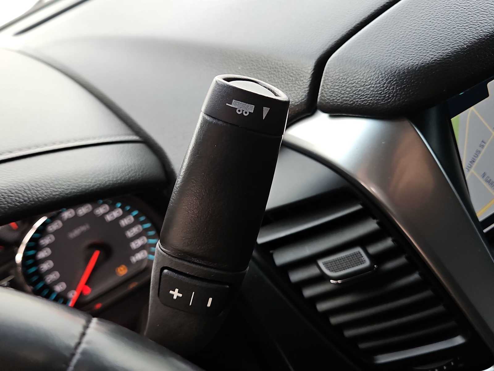 Thumbnail: 2016 Chevrolet Tahoe - 21