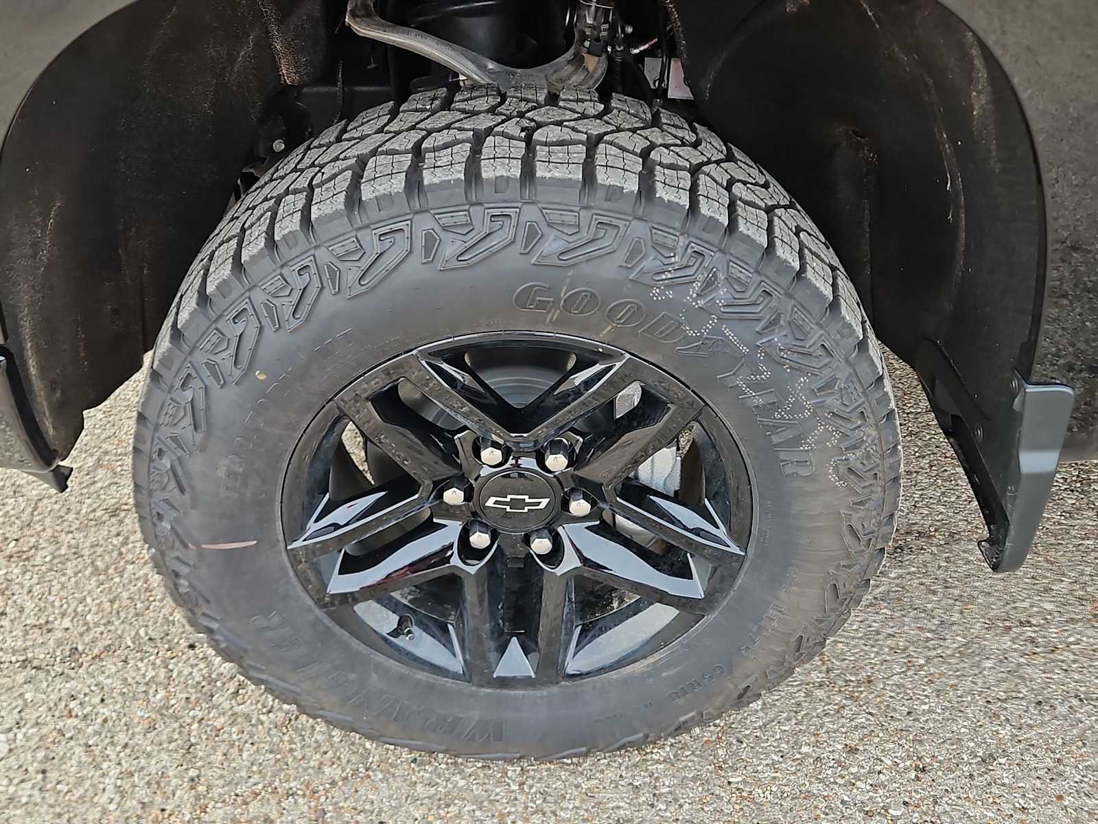Thumbnail: 2026 Chevrolet Silverado 1500 - 12
