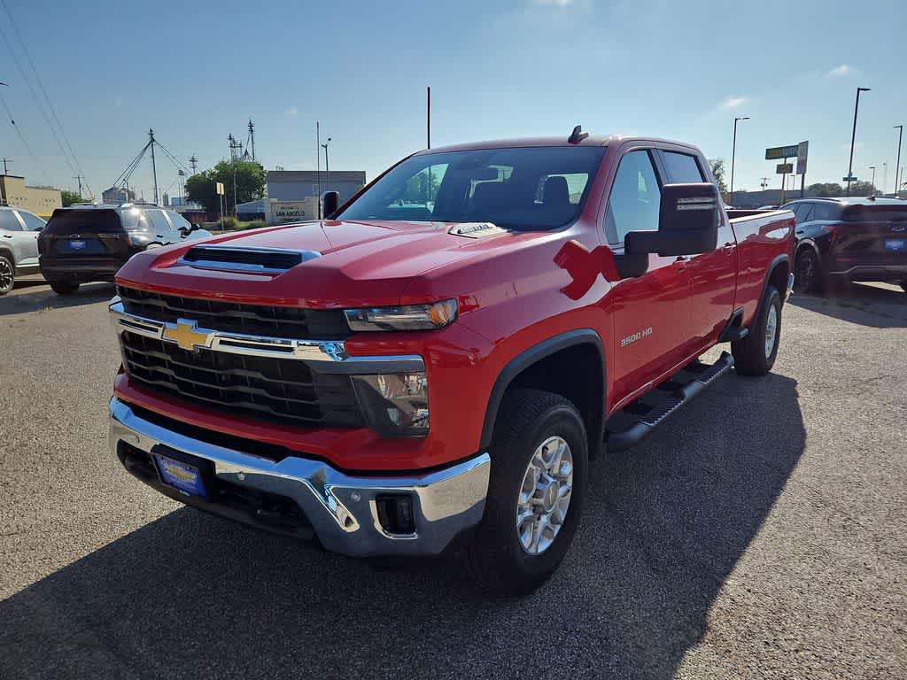 Thumbnail: 2026 Chevrolet Silverado 3500 - 4
