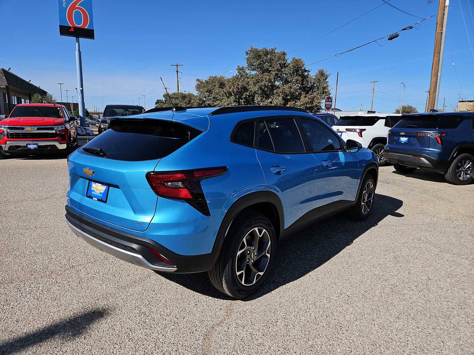 Thumbnail: 2026 Chevrolet Trax - 8