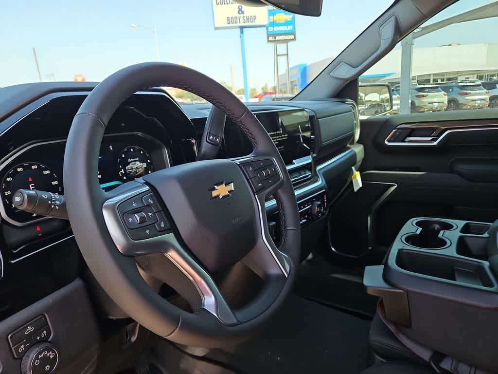 Thumbnail: 2026 Chevrolet Silverado 1500 - 10