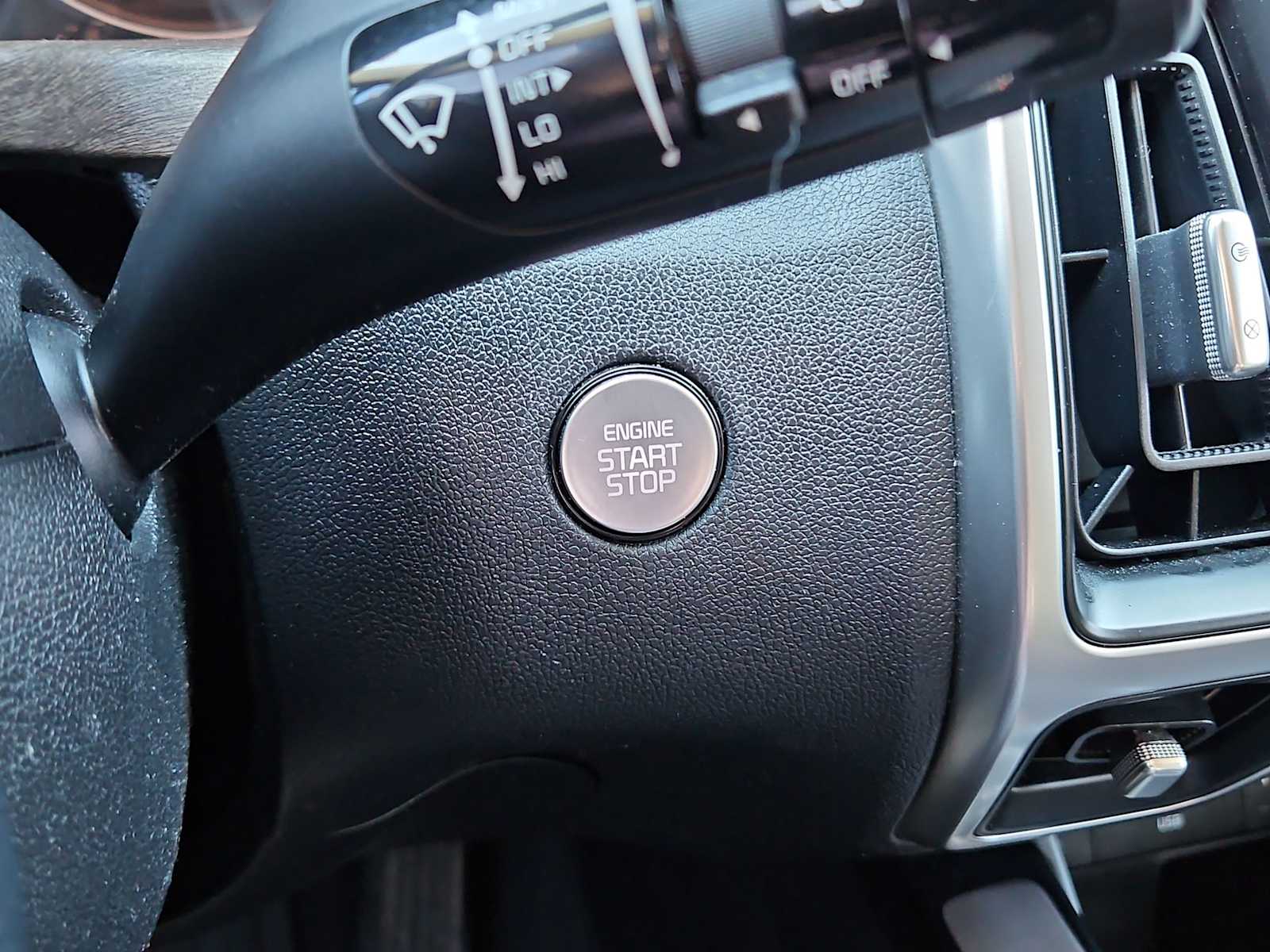 Thumbnail: 2021 Kia Sorento - 24