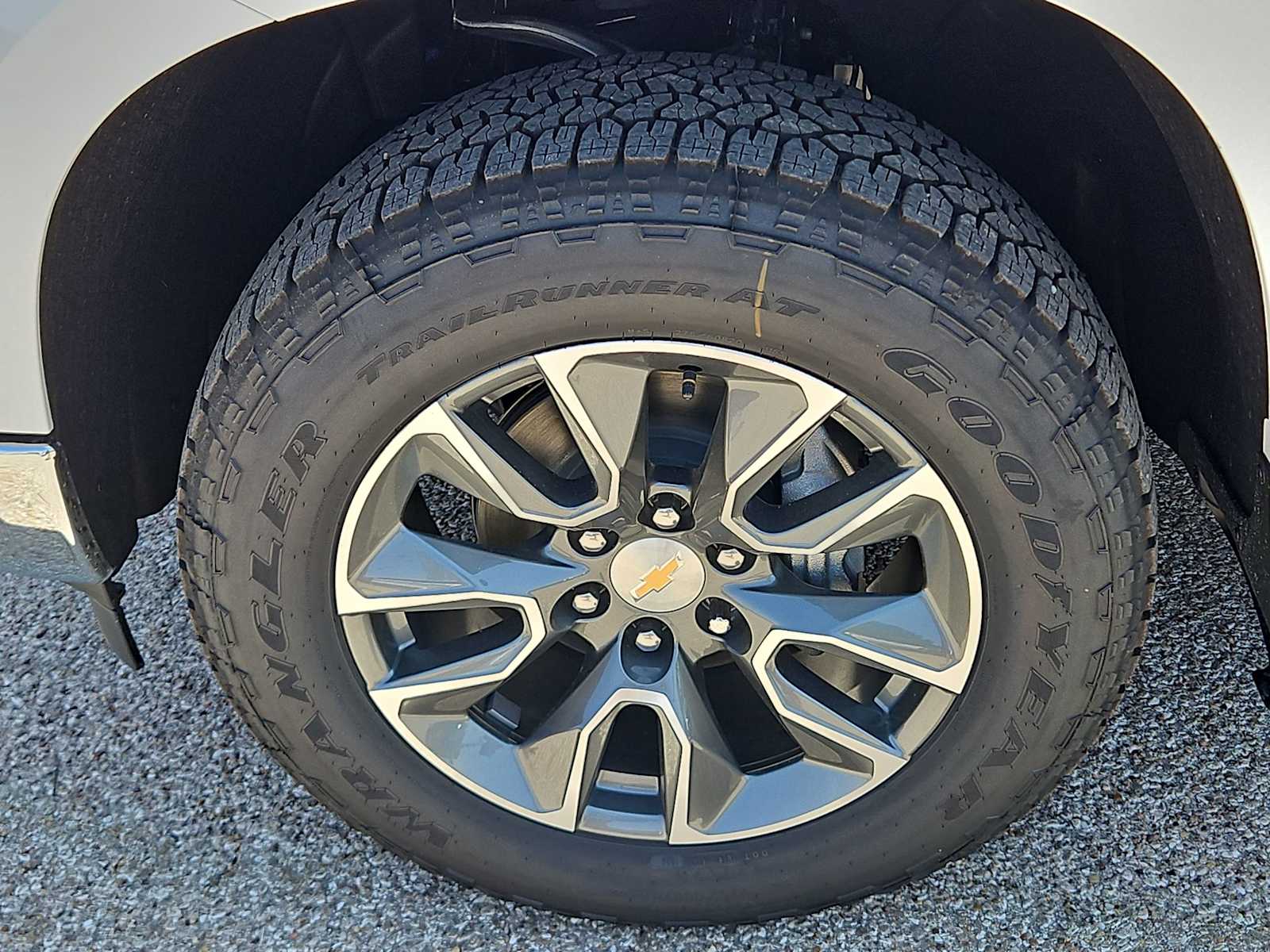 Thumbnail: 2026 Chevrolet Silverado 1500 - 12
