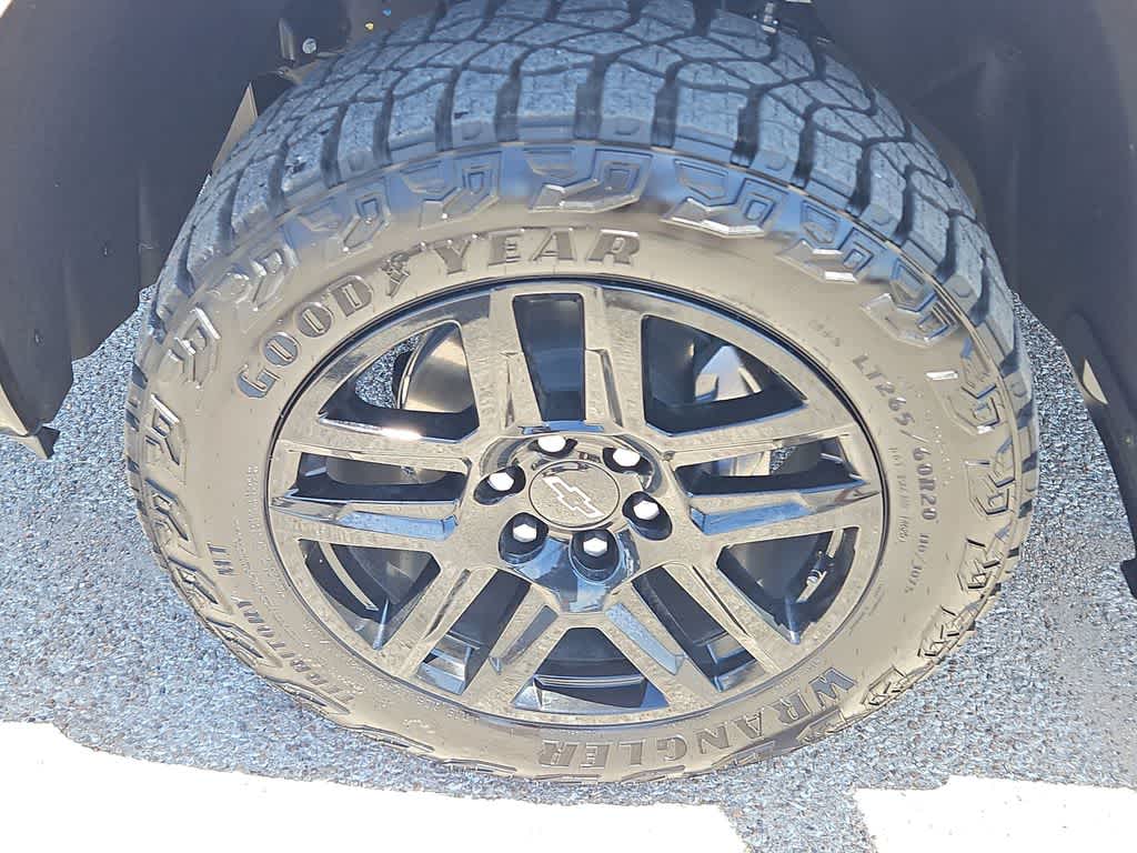 Thumbnail: 2026 Chevrolet Silverado 1500 - 12