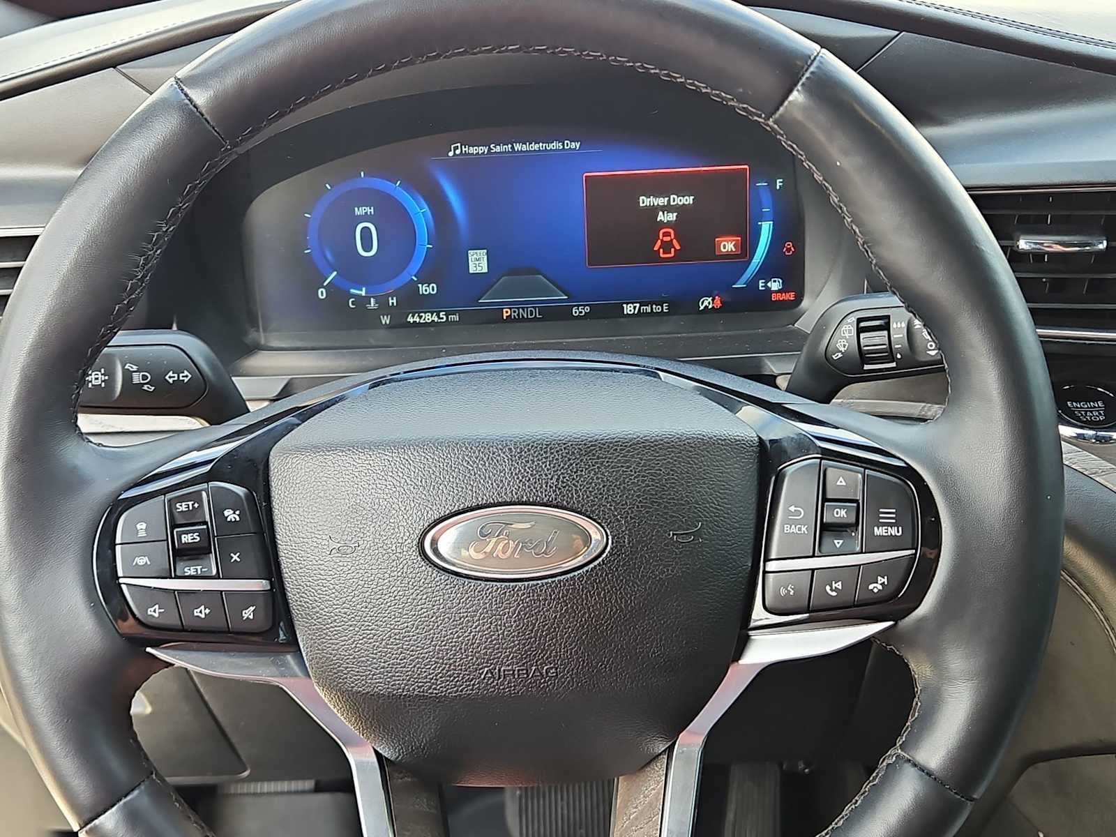 Thumbnail: 2022 Ford Explorer - 19