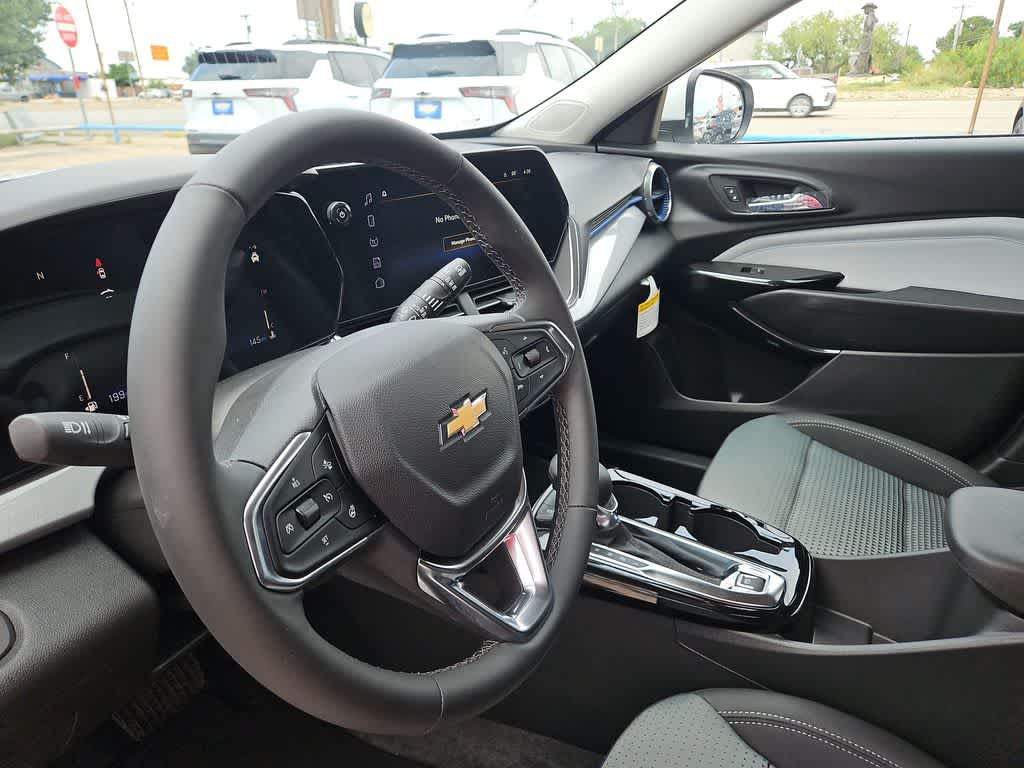 Thumbnail: 2026 Chevrolet Trax - 10