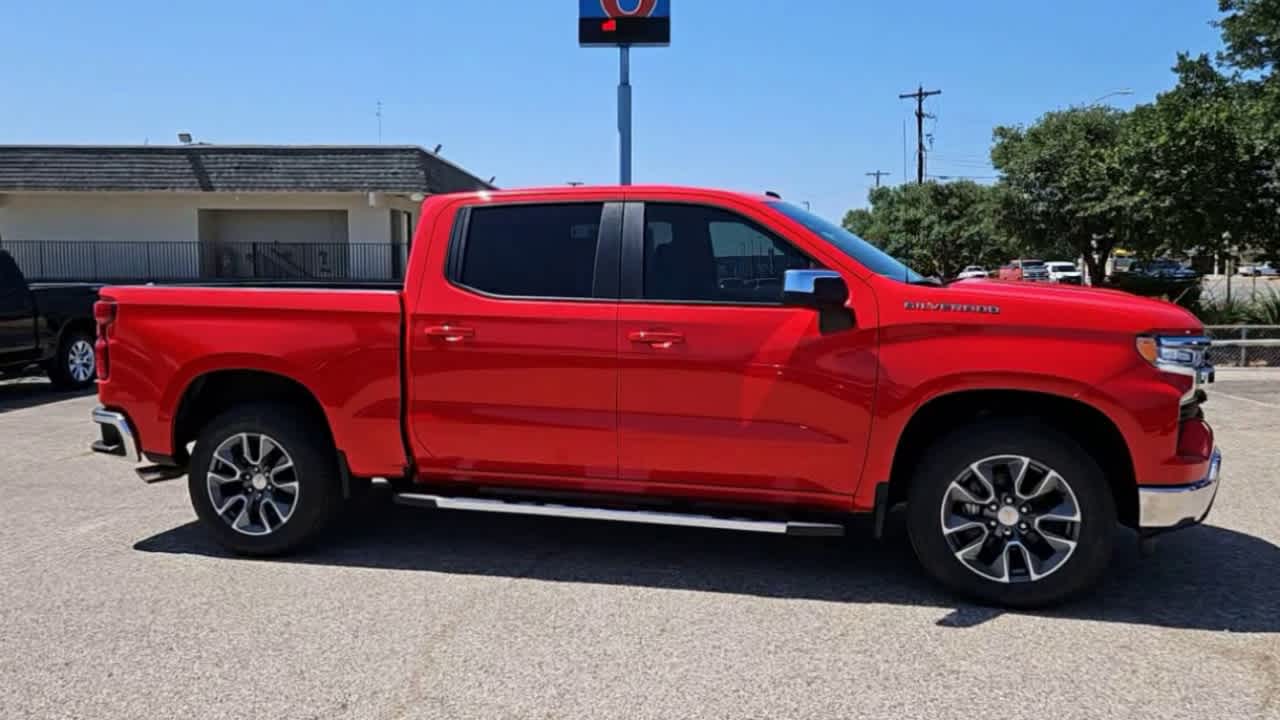 Thumbnail: 2025 Chevrolet Silverado 1500 - 9