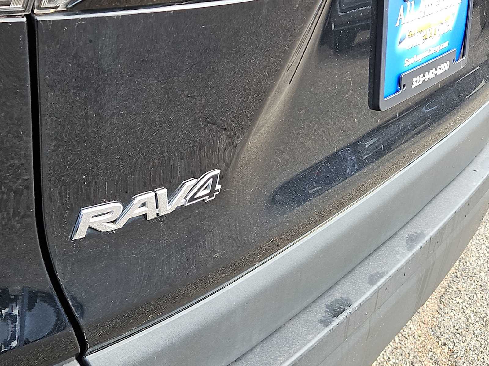 Thumbnail: 2023 Toyota RAV4 - 11