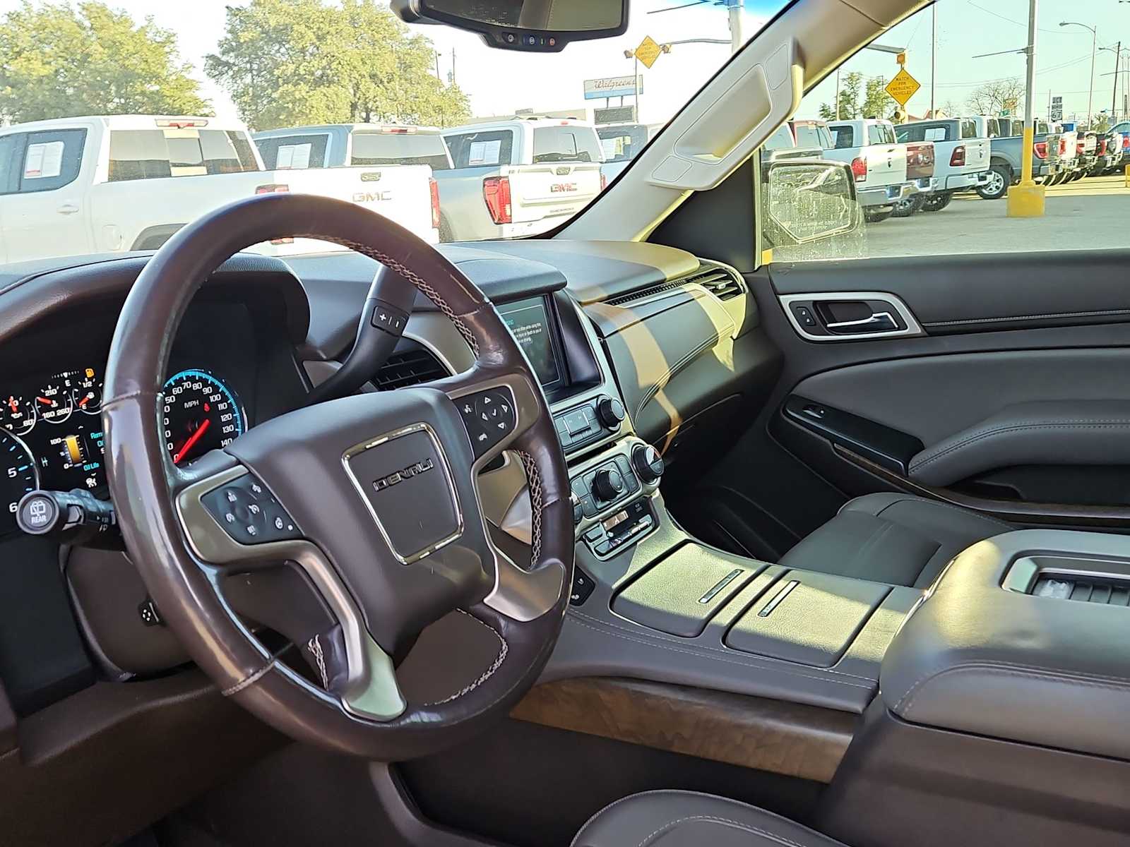 Thumbnail: 2018 GMC Yukon - 2