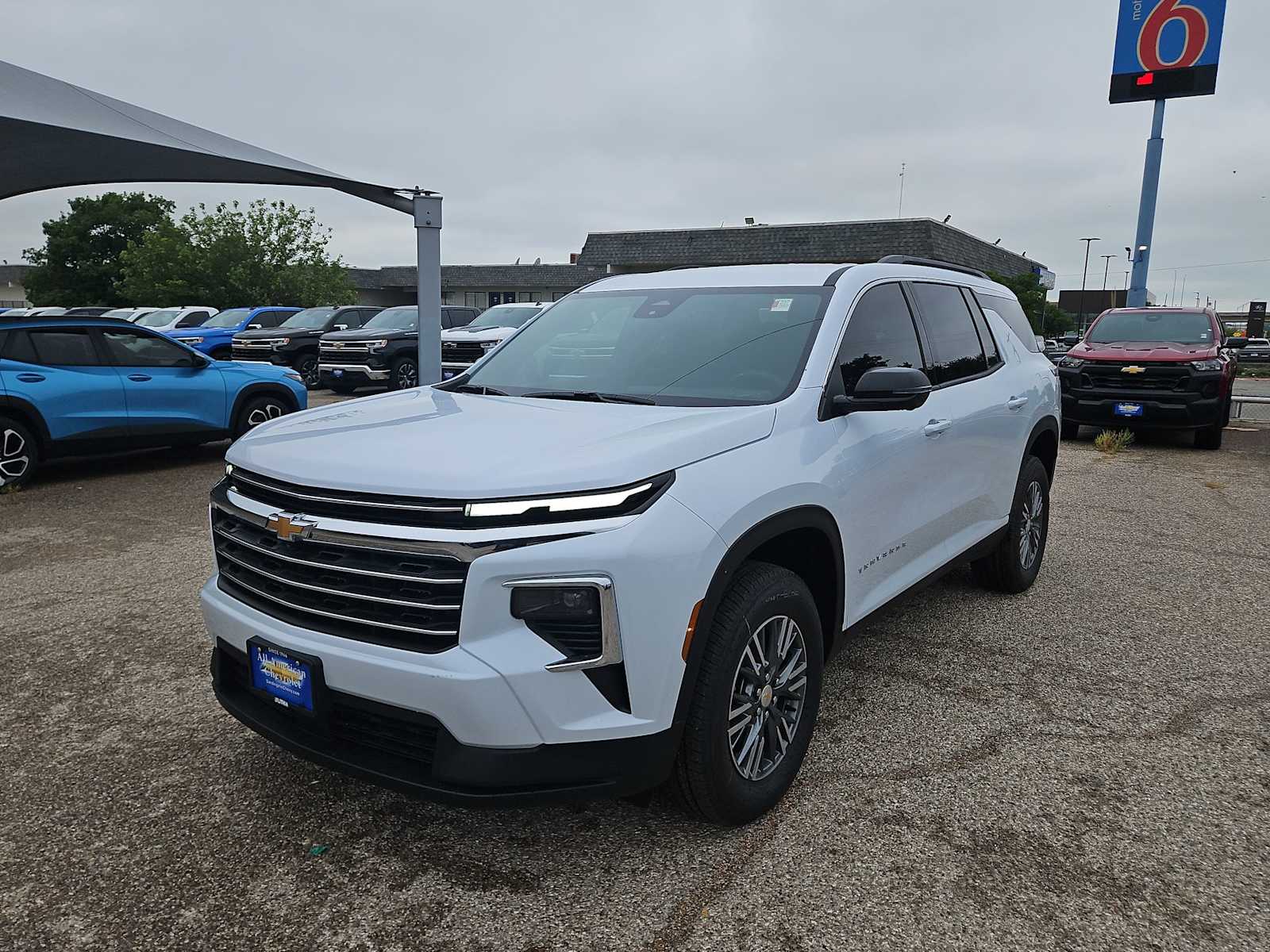 Thumbnail: 2026 Chevrolet Traverse - 4