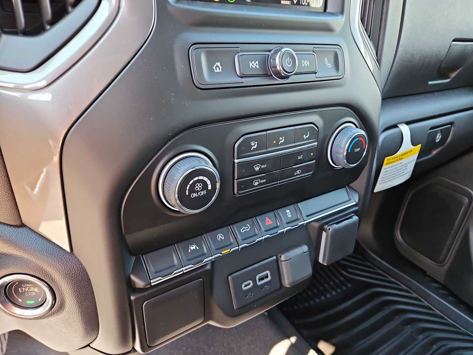 Thumbnail: 2026 Chevrolet Silverado 1500 - 24