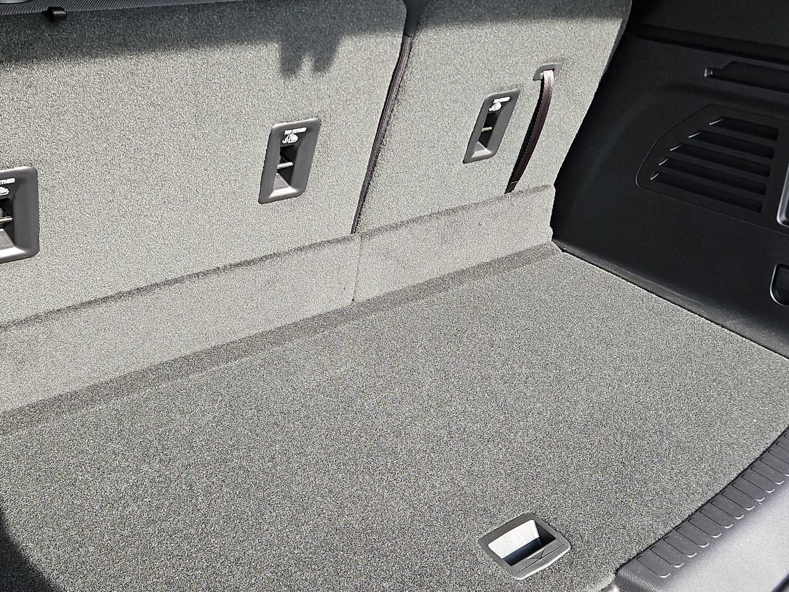 Thumbnail: 2026 Chevrolet Traverse - 23