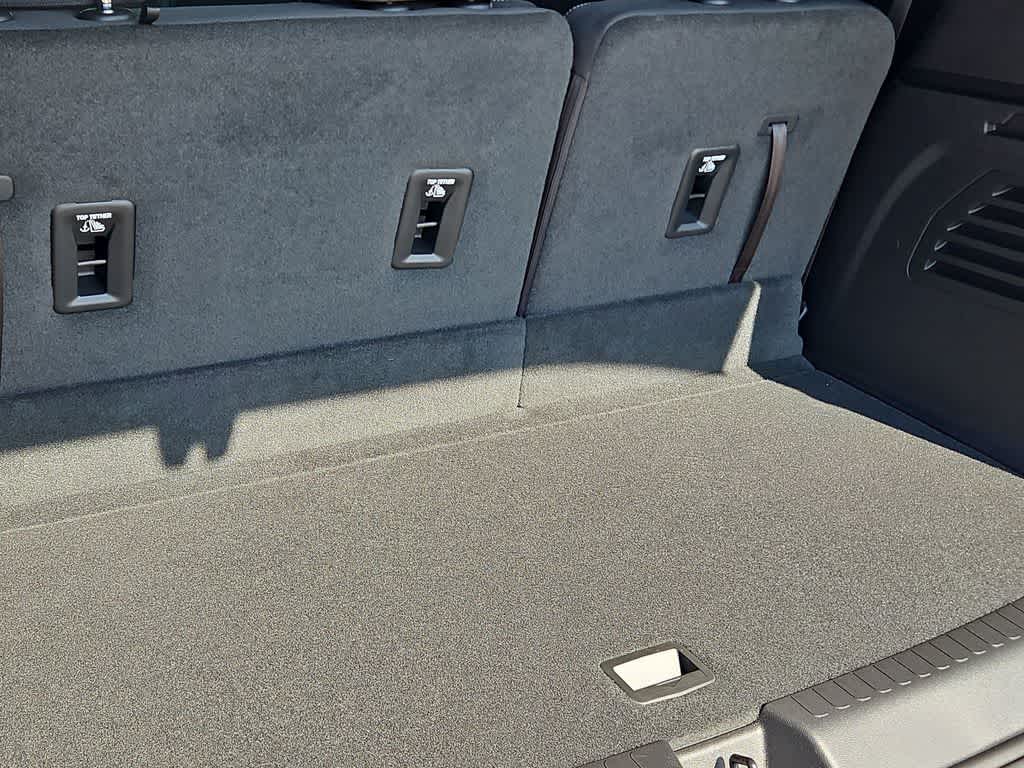 Thumbnail: 2026 Chevrolet Traverse - 23