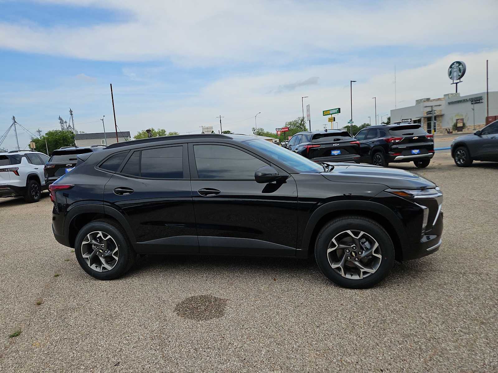 Thumbnail: 2026 Chevrolet Trax - 9