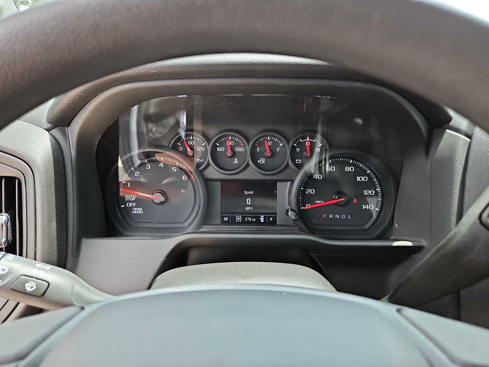 2025 Chevrolet Silverado 1500 Custom Trail Boss 18