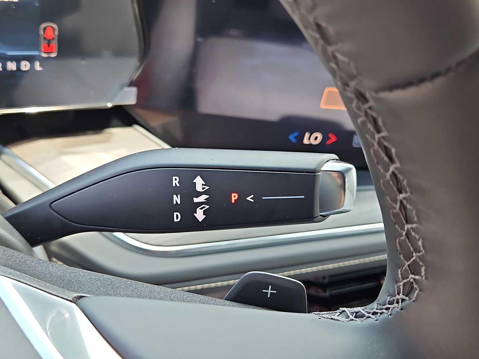 Thumbnail: 2025 Chevrolet Suburban - 24