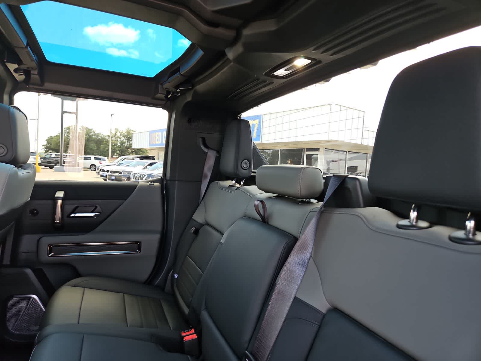 Thumbnail: 2024 GMC Hummer EV - 13