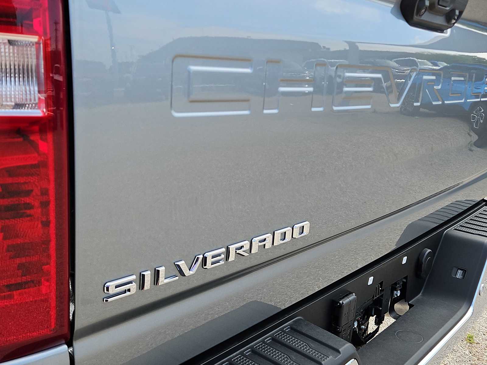 Thumbnail: 2026 Chevrolet Silverado 2500 - 11