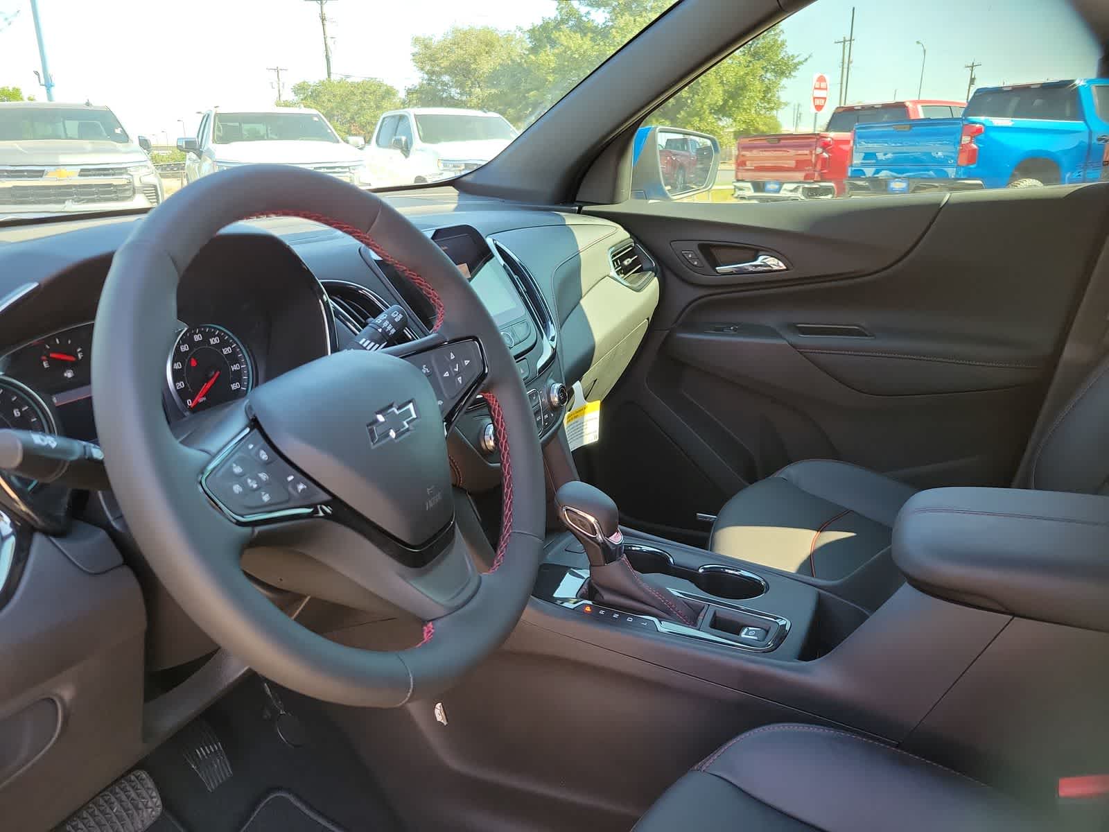 Thumbnail: 2024 Chevrolet Equinox - 2