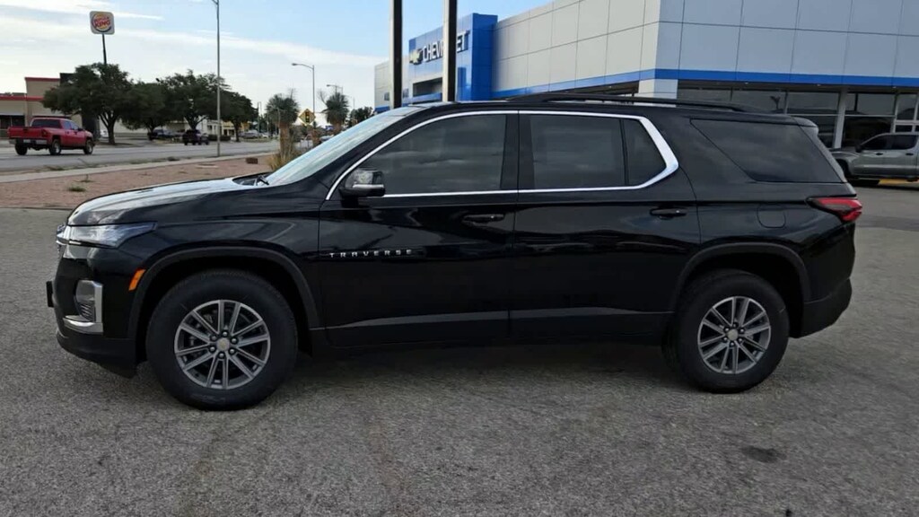Used 2023 Chevrolet Traverse LT Cloth w/1LT SUV