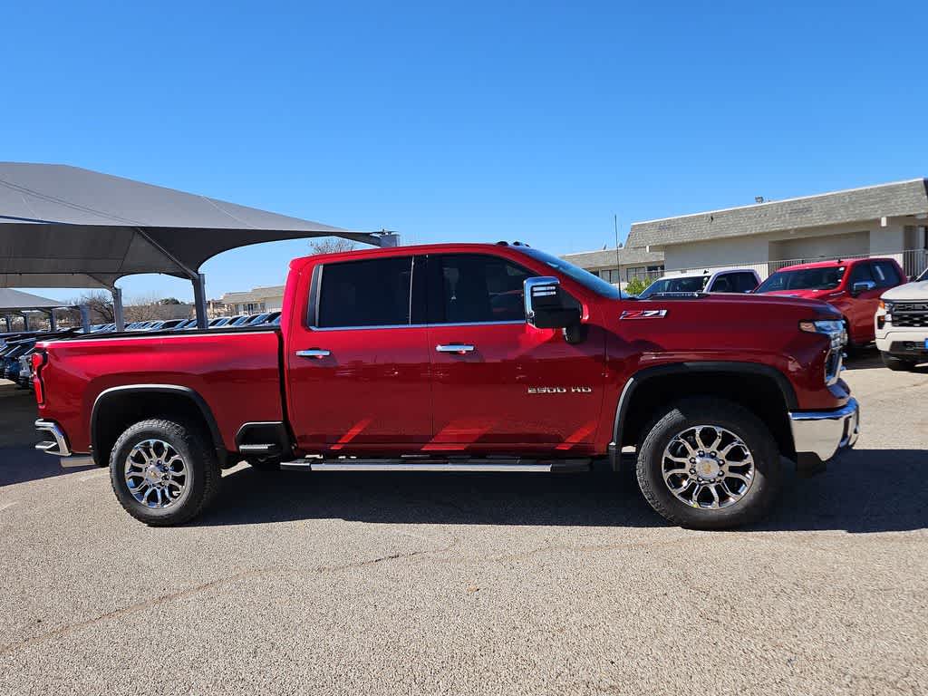 Thumbnail: 2026 Chevrolet Silverado 2500 - 8