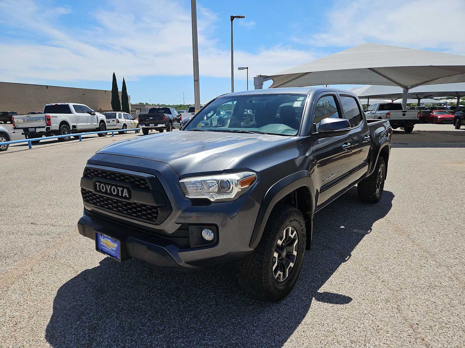 Thumbnail: 2017 Toyota Tacoma - 3