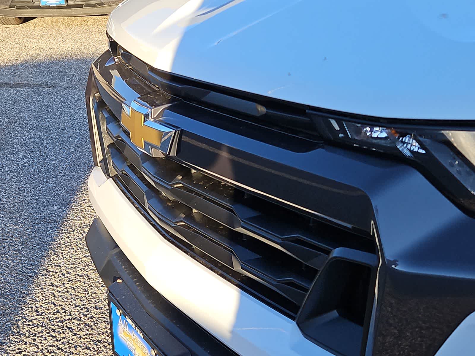 Thumbnail: 2024 Chevrolet Colorado - 17