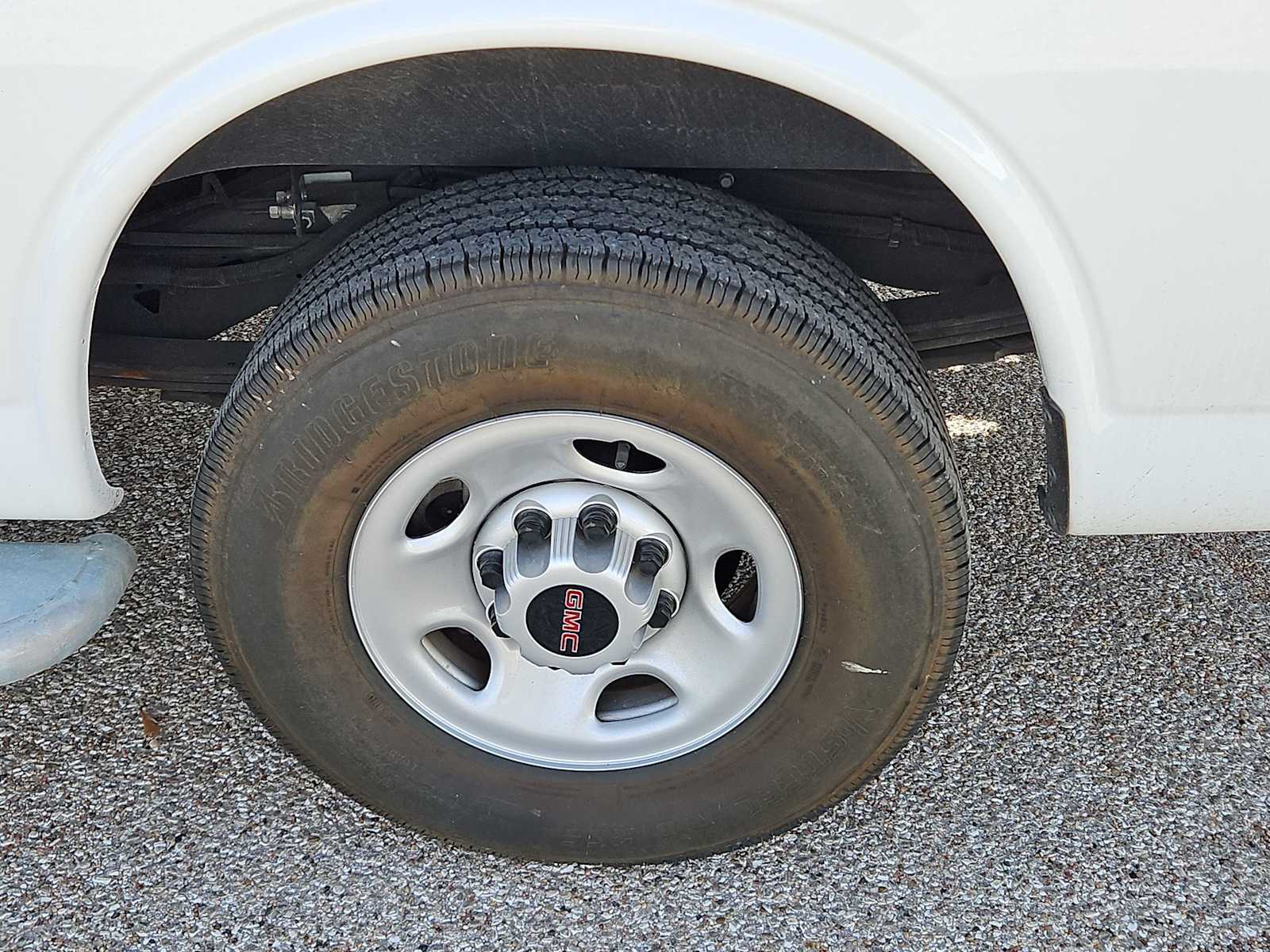 Thumbnail: 2024 GMC Savana - 12