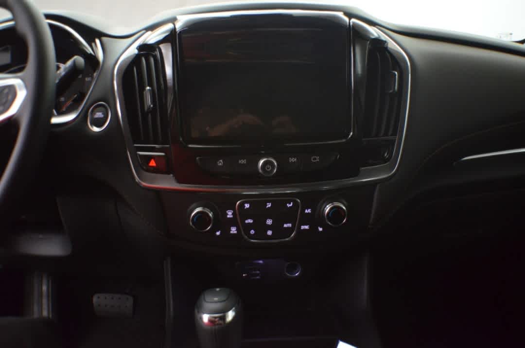 Thumbnail: 2020 Chevrolet Traverse - 14