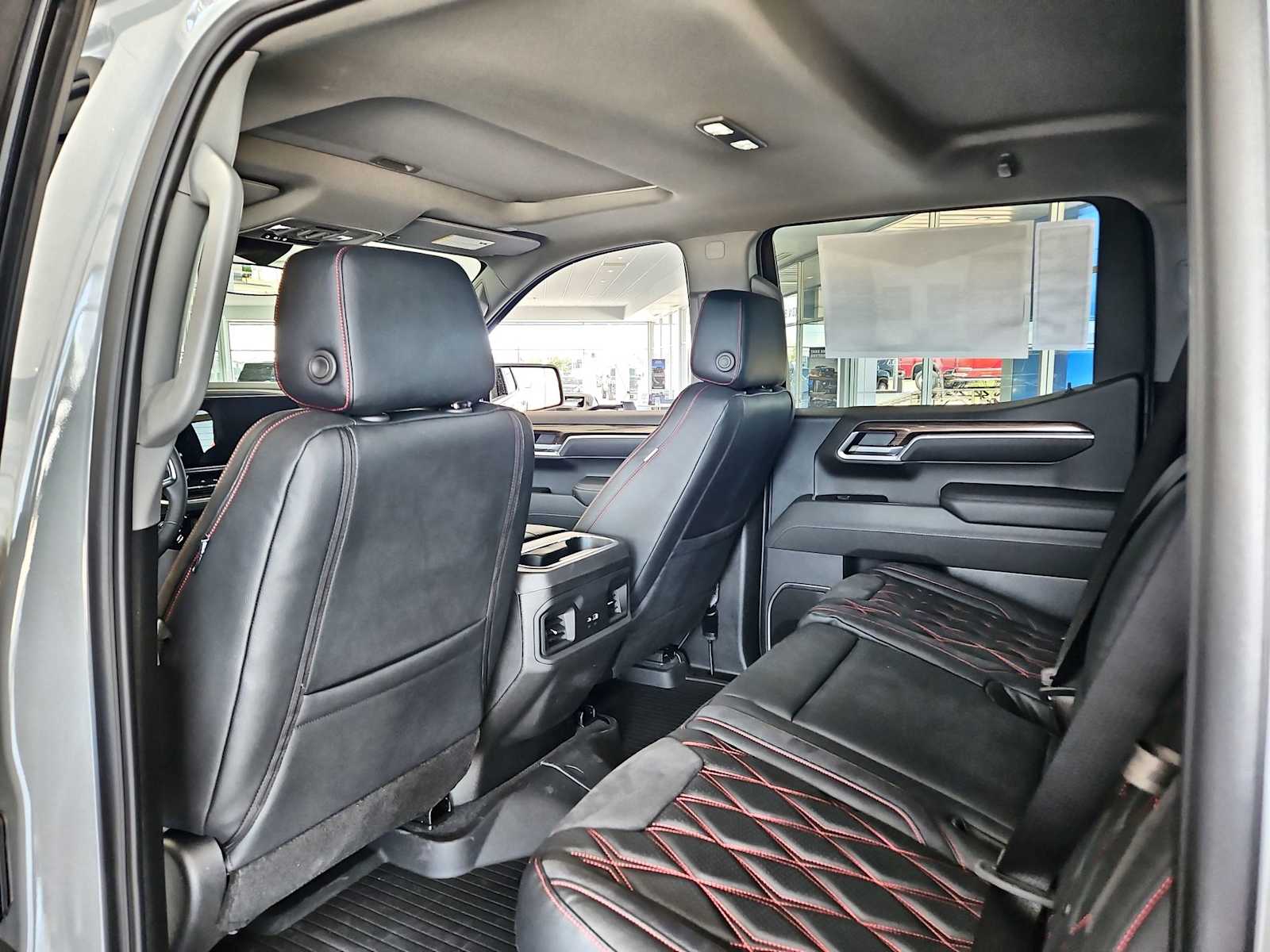 Thumbnail: 2025 Chevrolet Silverado 1500 - 9