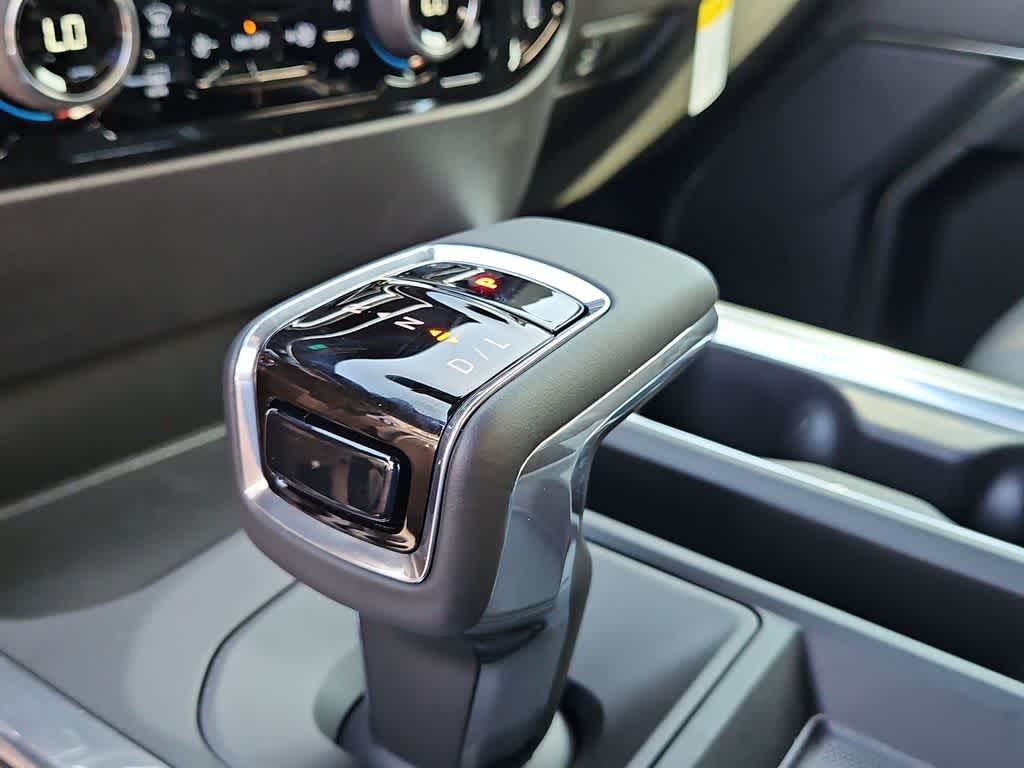 Thumbnail: 2026 Chevrolet Silverado 1500 - 21