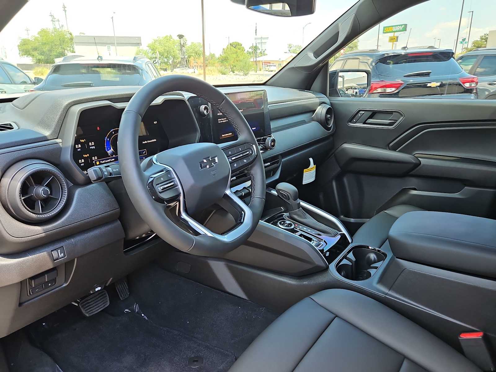 Thumbnail: 2026 Chevrolet Colorado - 10