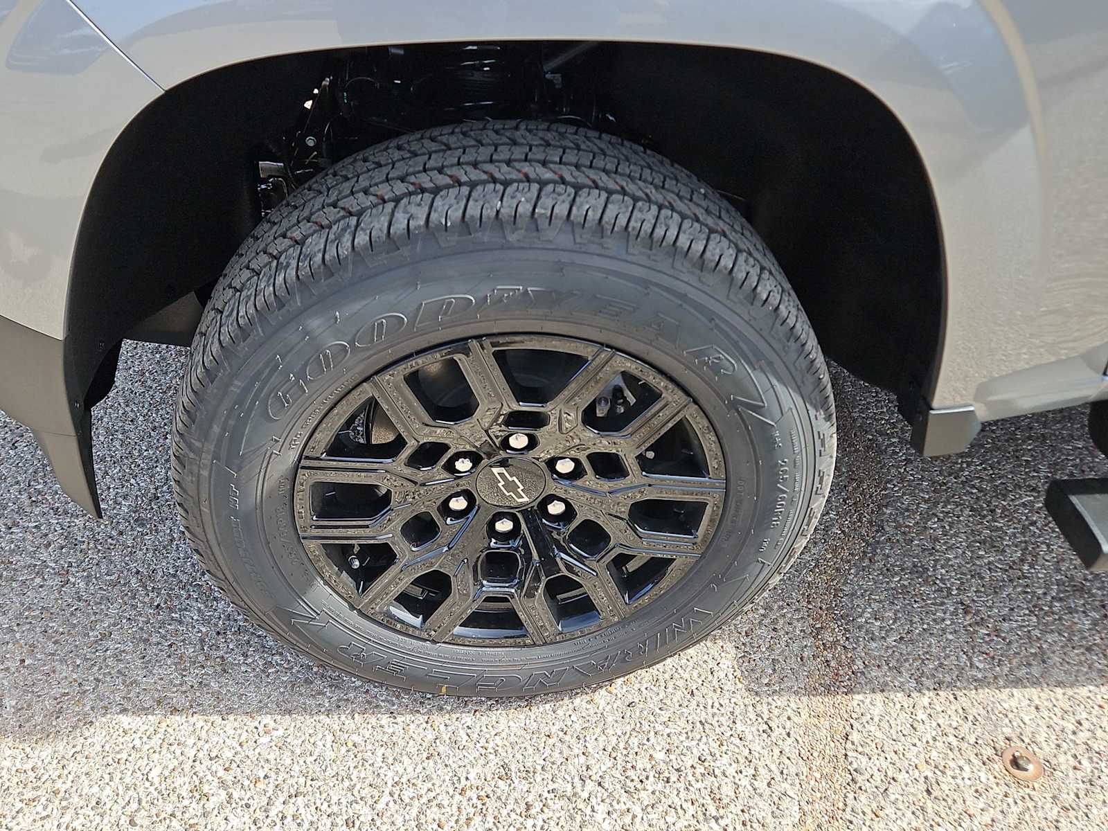 Thumbnail: 2026 Chevrolet Colorado - 12