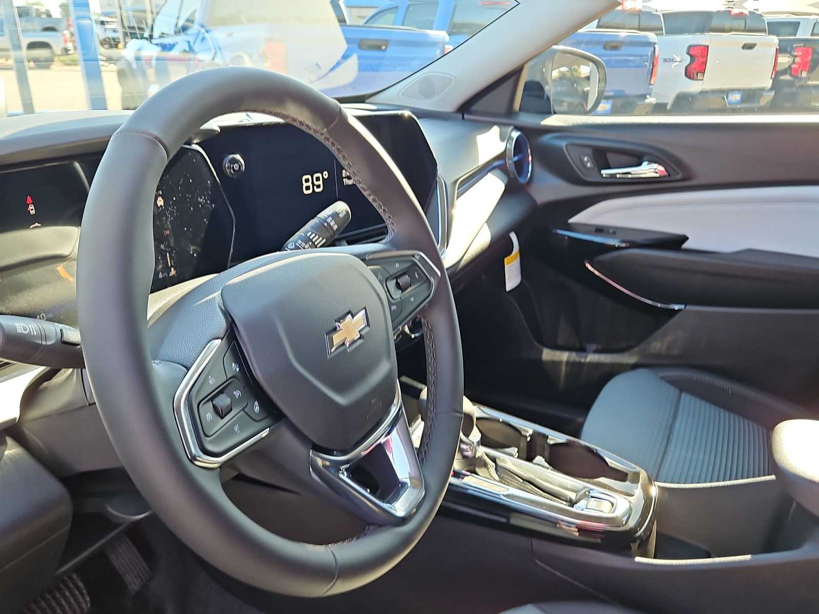 Thumbnail: 2026 Chevrolet Trax - 10