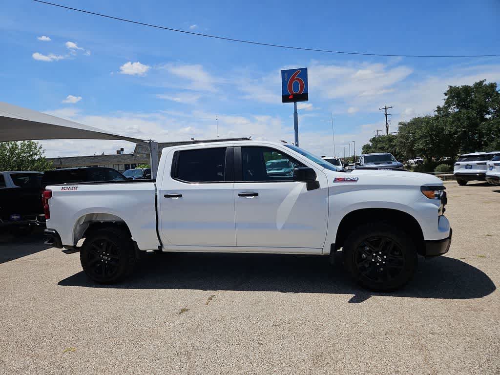 Thumbnail: 2026 Chevrolet Silverado 1500 - 9