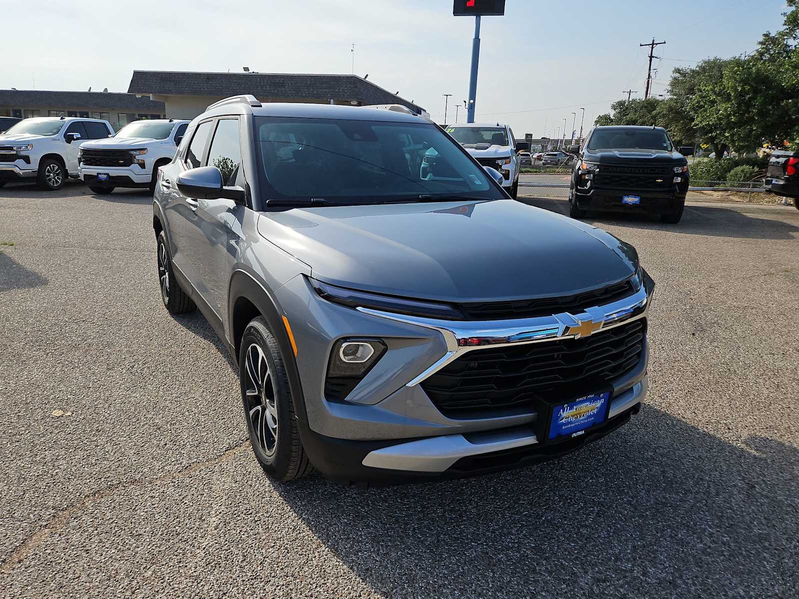 Thumbnail: 2026 Chevrolet TrailBlazer - 2