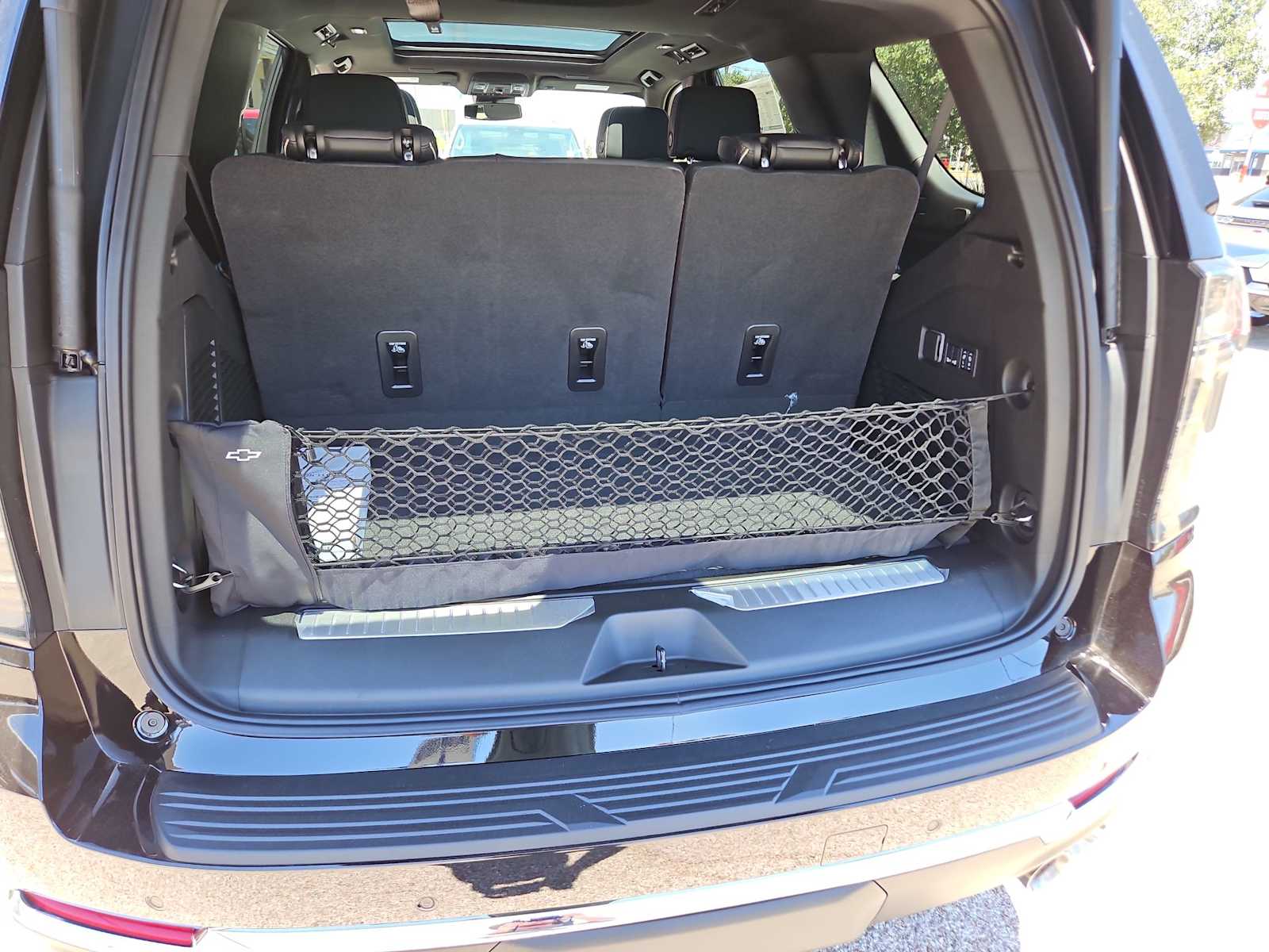 Thumbnail: 2025 Chevrolet Tahoe - 26