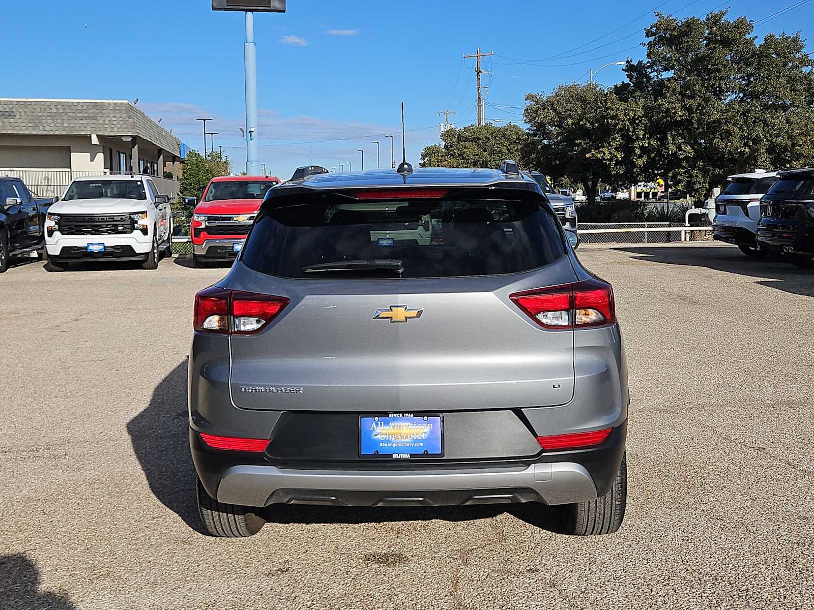 Thumbnail: 2023 Chevrolet TrailBlazer - 7