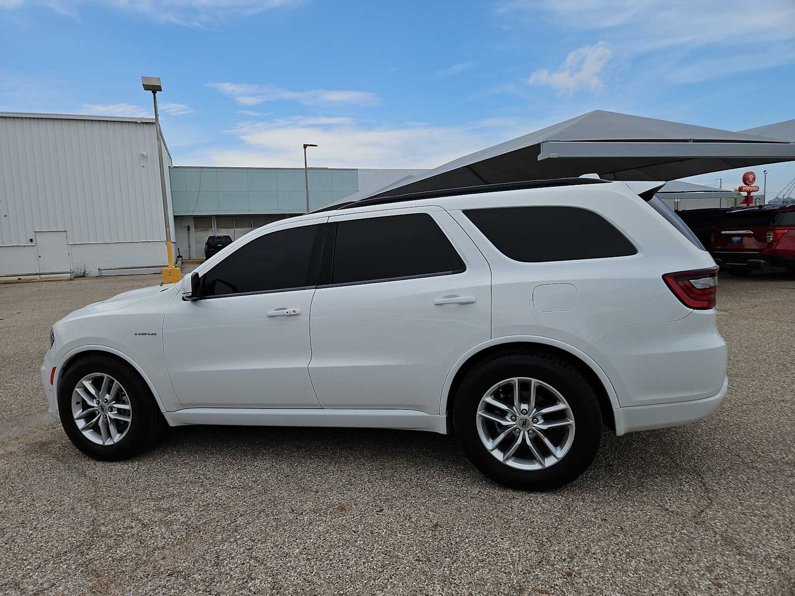 Thumbnail: 2022 Dodge Durango - 5