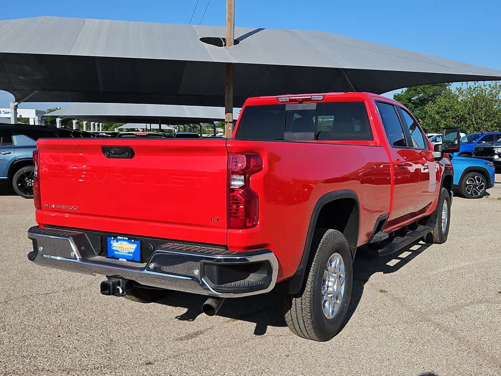 Thumbnail: 2026 Chevrolet Silverado 3500 - 8