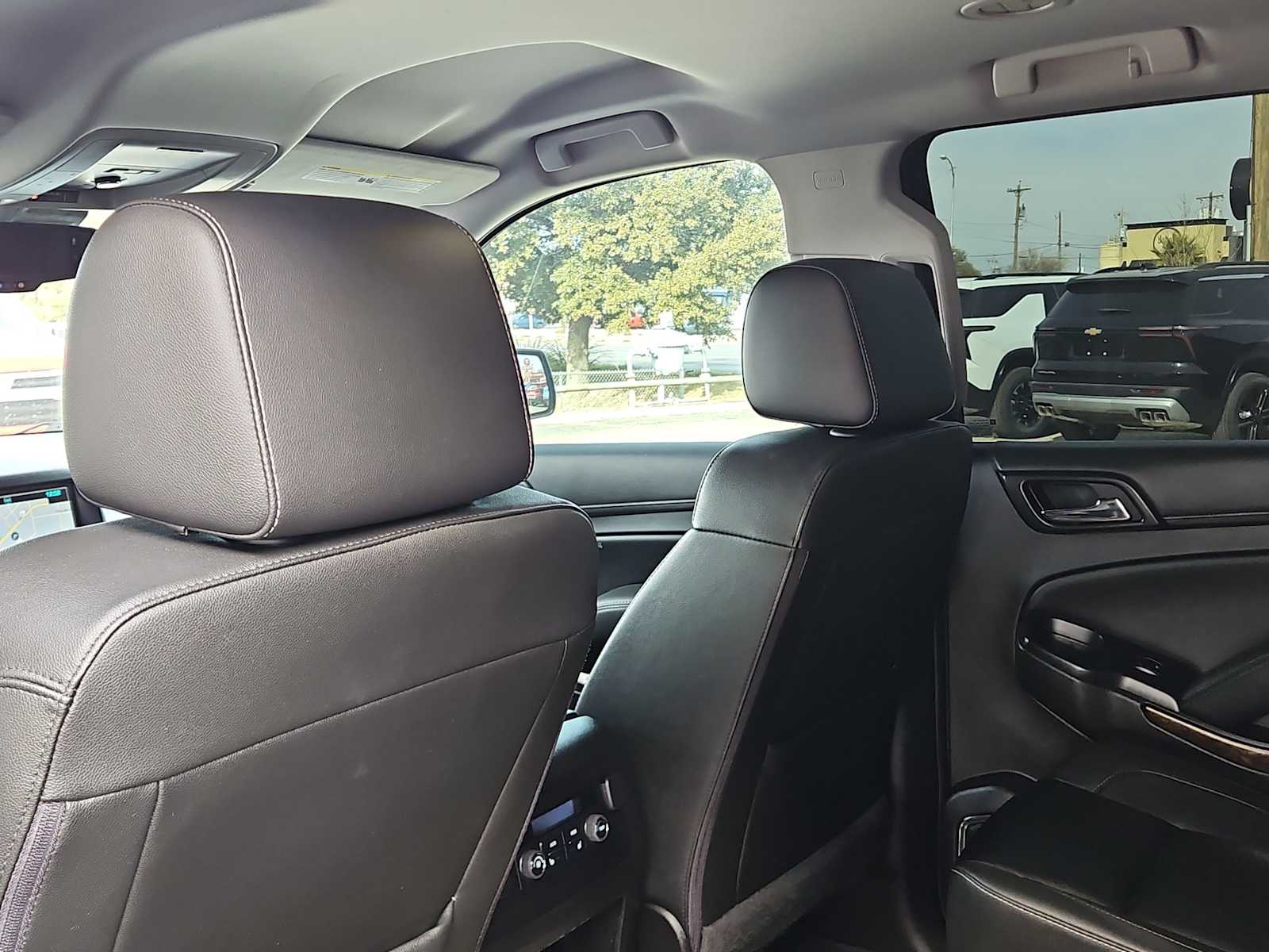 Thumbnail: 2016 Chevrolet Tahoe - 16