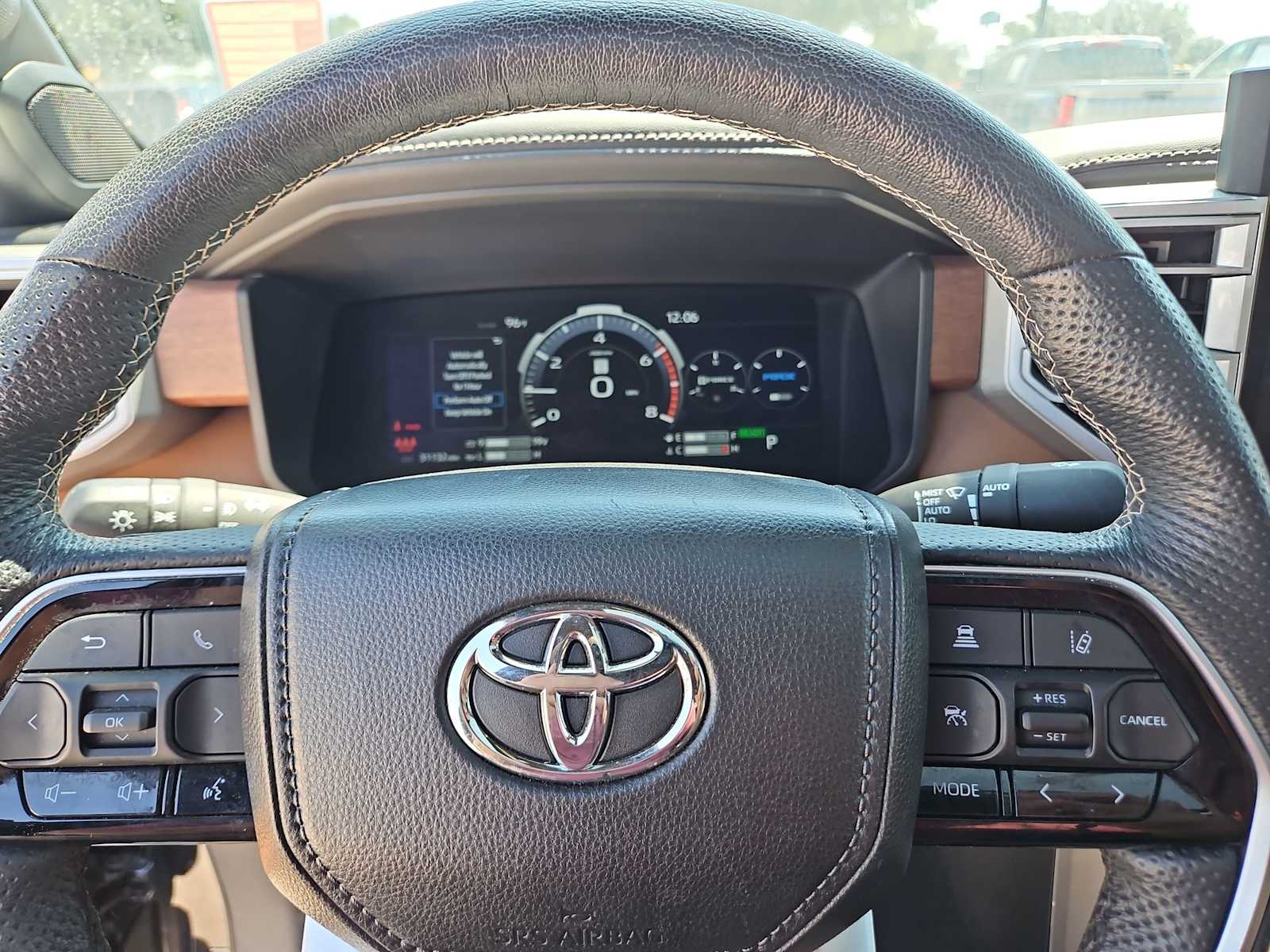 Thumbnail: 2024 Toyota Tundra - 15