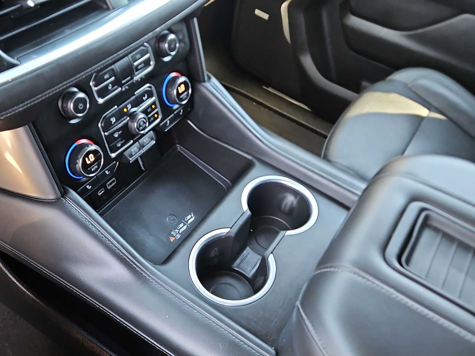 Thumbnail: 2021 Chevrolet Tahoe - 19