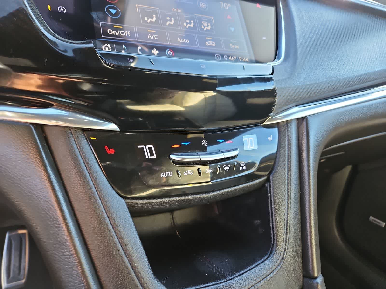 Thumbnail: 2020 Cadillac XT6 - 29