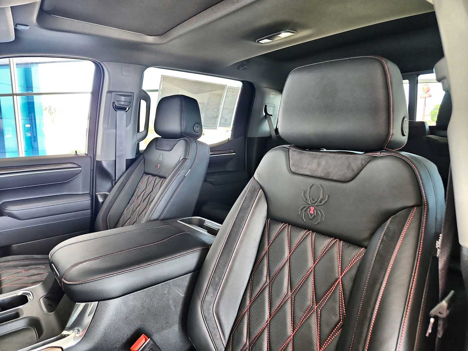 Thumbnail: 2025 Chevrolet Silverado 1500 - 8