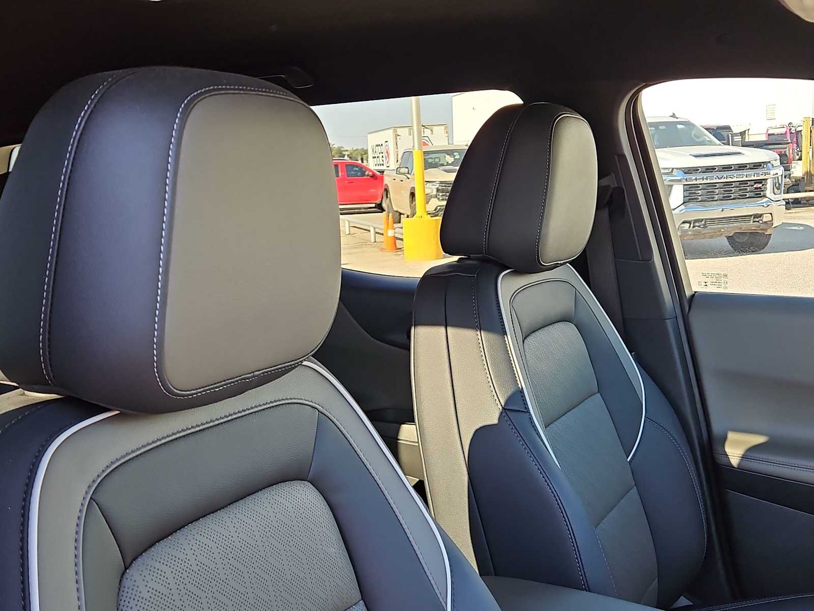 Thumbnail: 2025 Chevrolet Equinox - 17