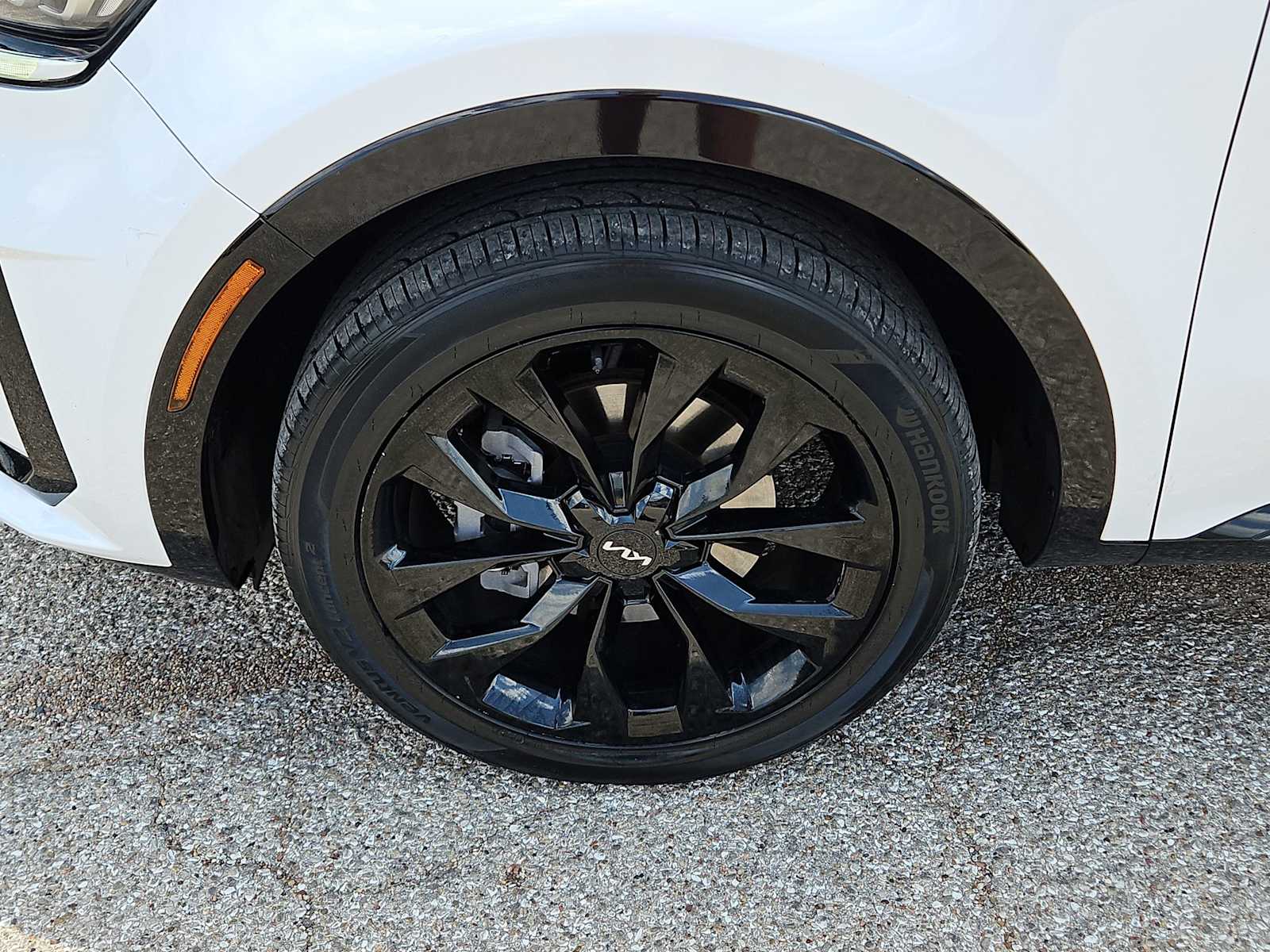 Thumbnail: 2022 Kia Sorento - 8