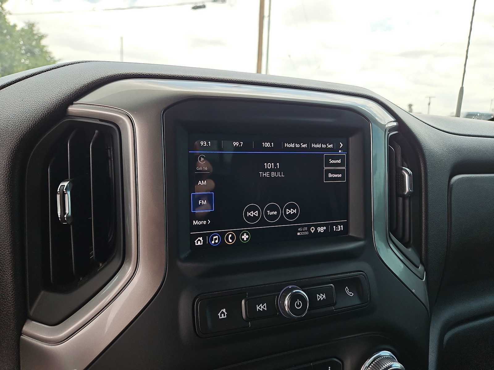 2024 GMC Sierra 2500 Pro 17