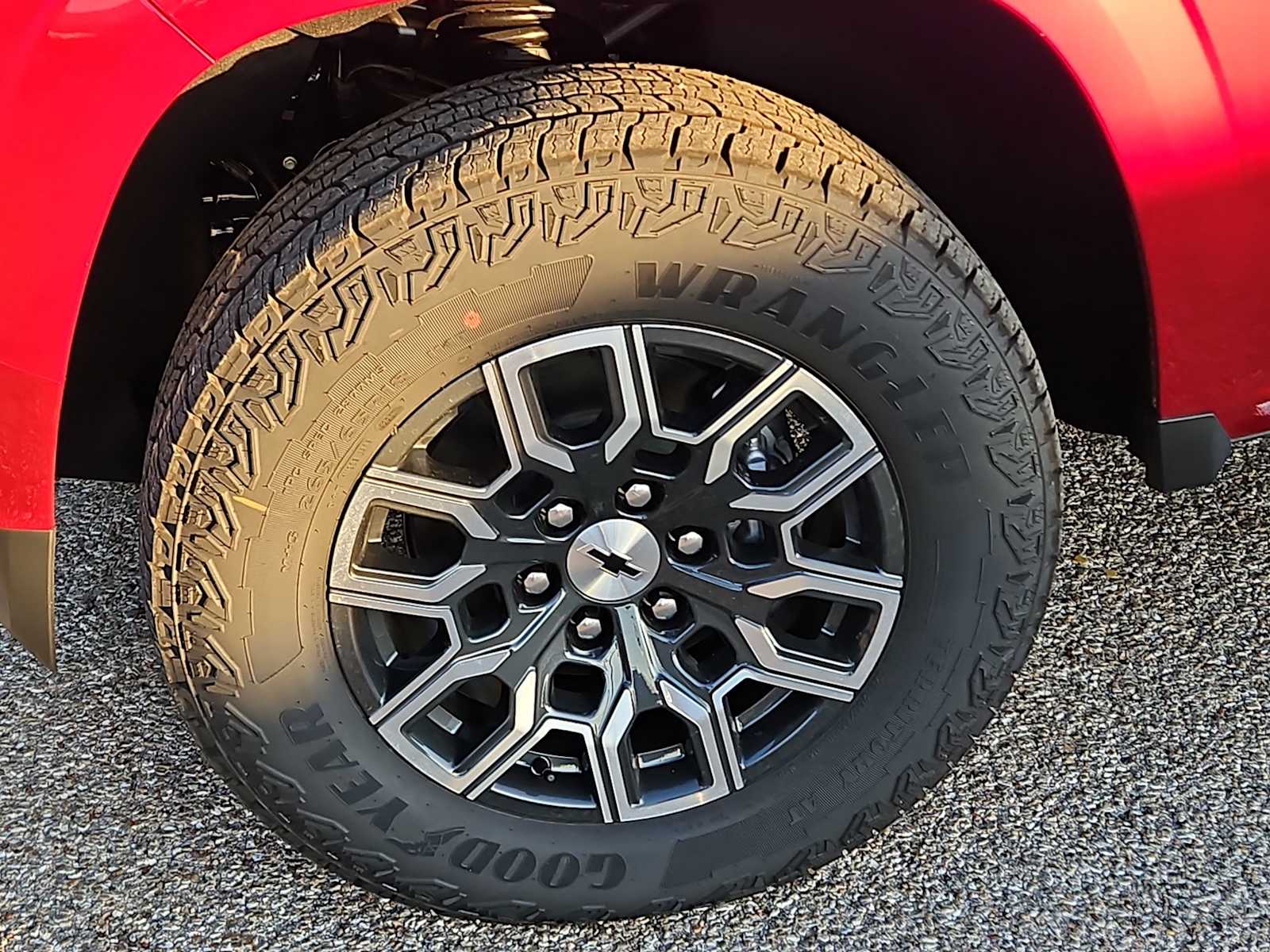 Thumbnail: 2026 Chevrolet Colorado - 12